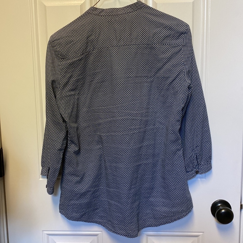 Banana Republic button front blouse - Picture 7 of 7
